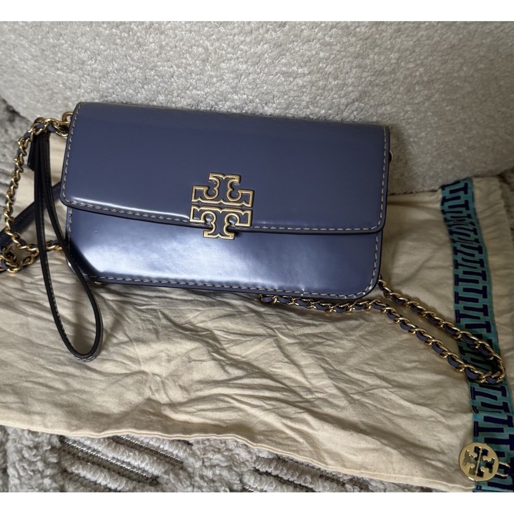 Tory Burch Britten Smooth‎ Chain Wallet w/Wristlet in Dark Lotus (Purple)